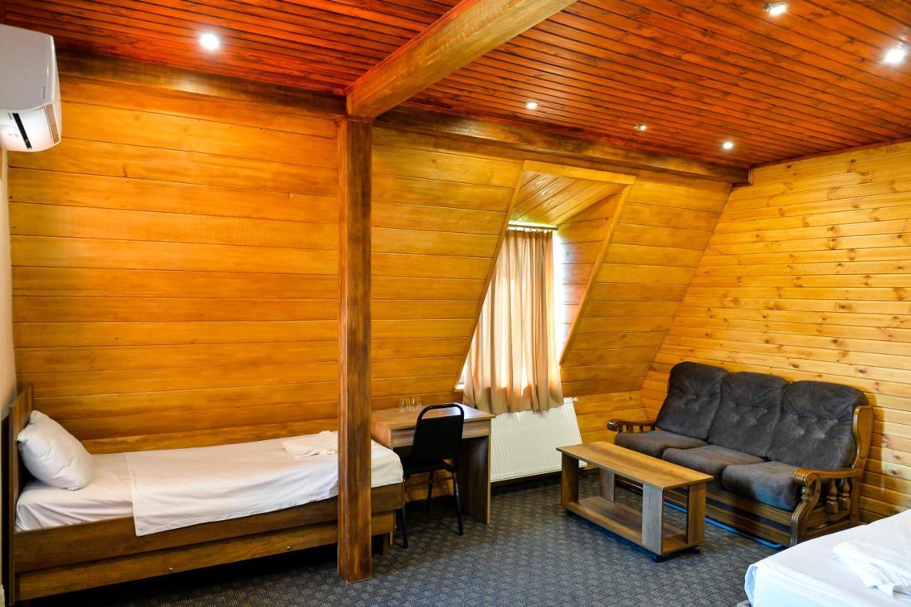 Chateau Chikovani Hotel Gordi Eksteriør billede