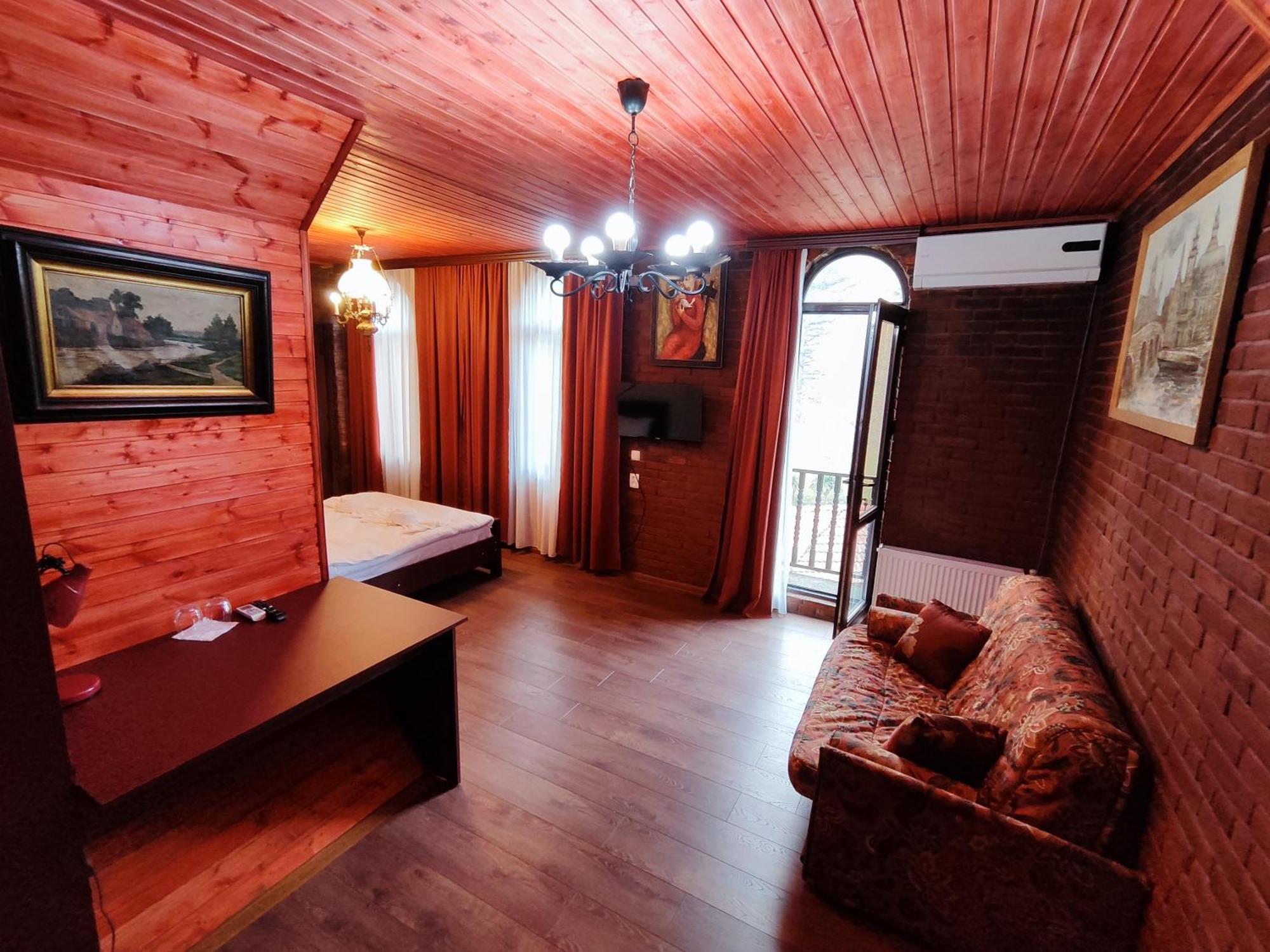 Chateau Chikovani Hotel Gordi Eksteriør billede