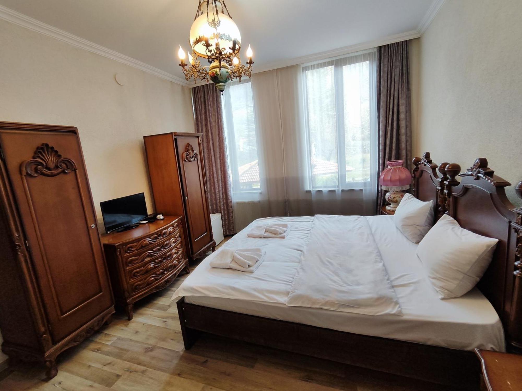 Chateau Chikovani Hotel Gordi Eksteriør billede