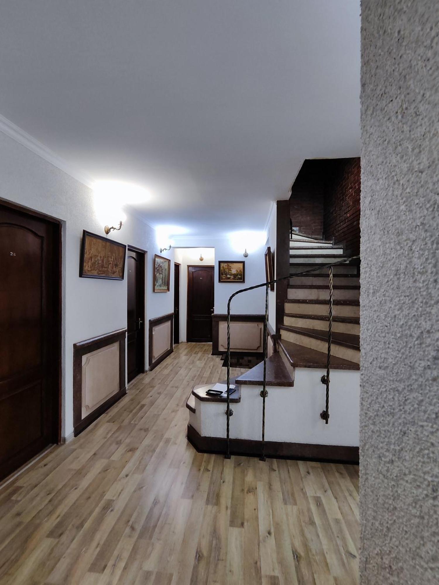 Chateau Chikovani Hotel Gordi Eksteriør billede