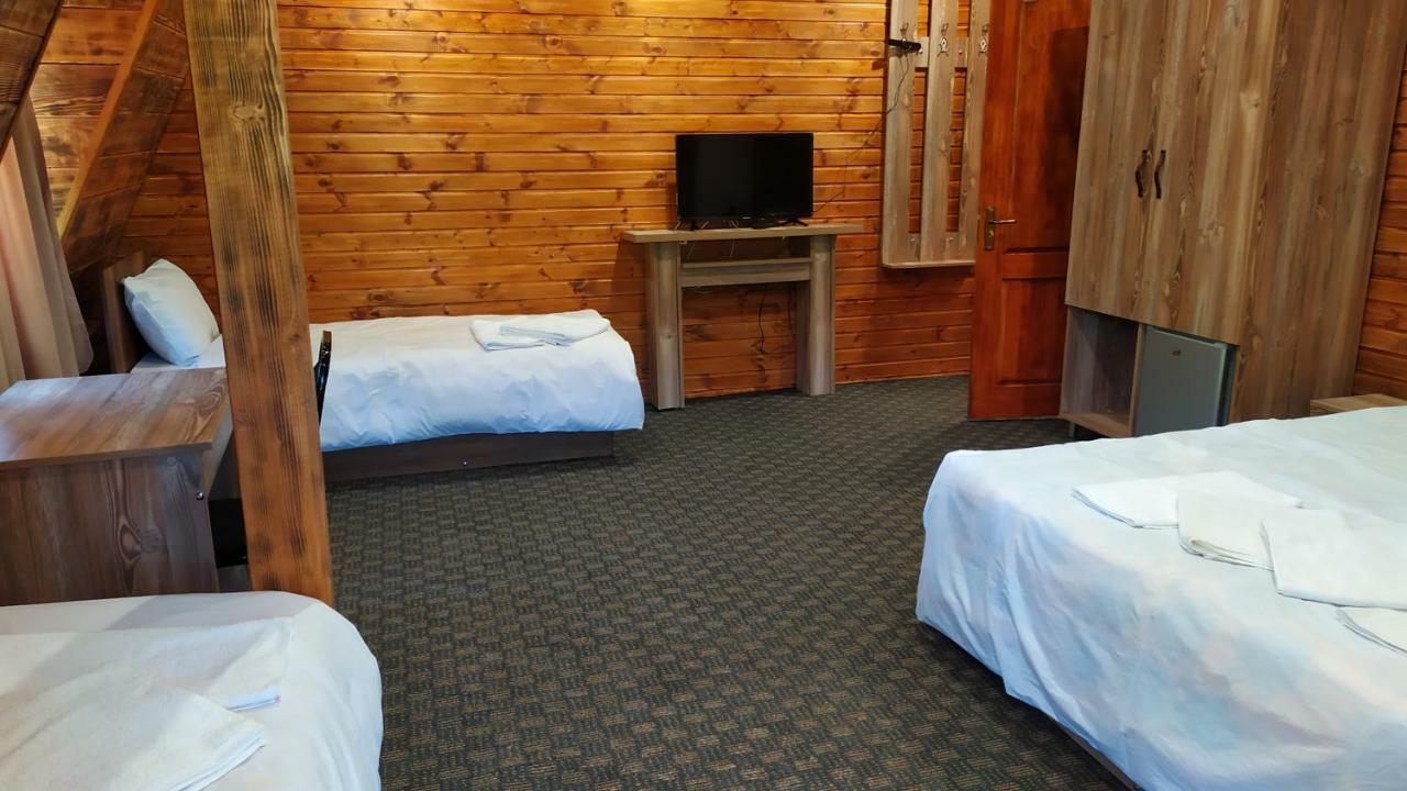 Chateau Chikovani Hotel Gordi Eksteriør billede